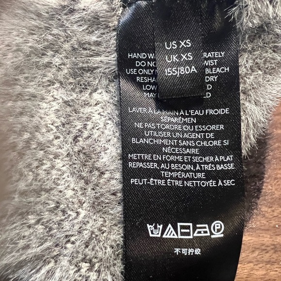 Urban Outfitters Chrystin Jacquard Fuzzy Pullover Sweater Size XS Cropped Soft - Picture 5 of 6